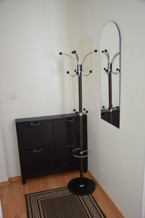Long Holiday Apartment Kuressaare Bagian luar foto
